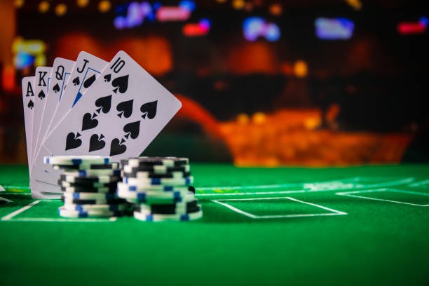 The Great Icescape paytable screen showing symbol values and bonus triggers